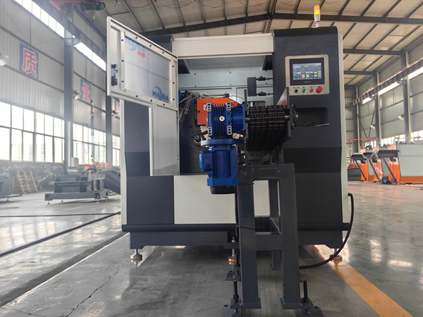 全自动精密圆锯机