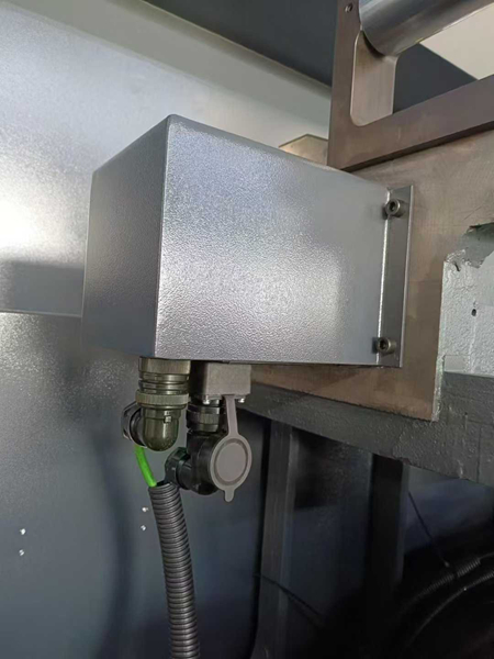 高精度圆锯机细节图