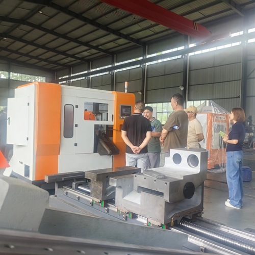 上海客户进厂考察高速金属圆锯机